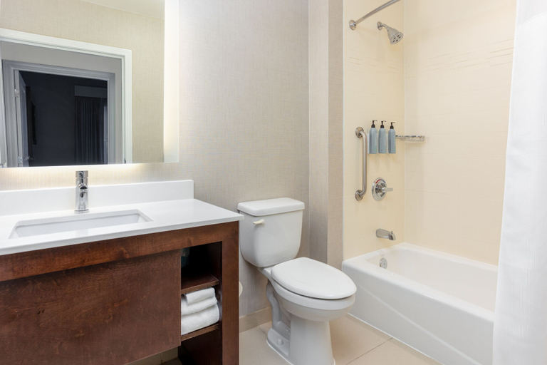 Bathroom 4, Residence Inn Columbus Polaris, Delaware