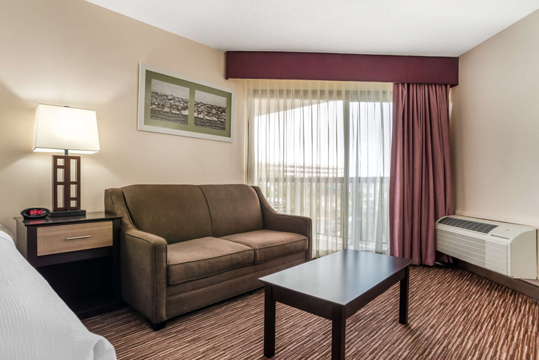 Others 4, Best Western Oak Manor, Harrison