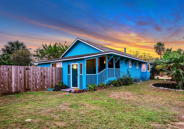 Exterior & Views 2, Jamaica Blue, Aransas
