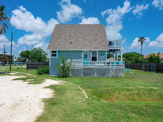 Exterior & Views 2, Mermaid Bay - Downtown, Aransas