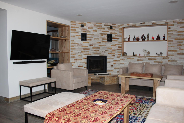 Others 4, Villa Vitis, Kvareli