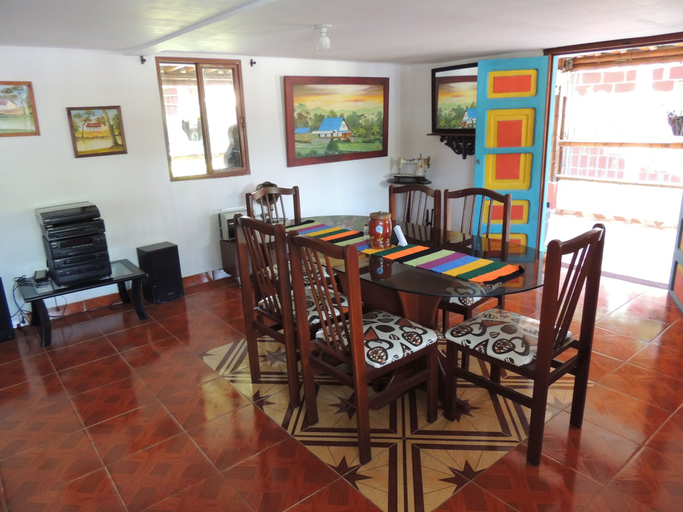 Food & Drinks 5, Entre Guaduas, Filandia