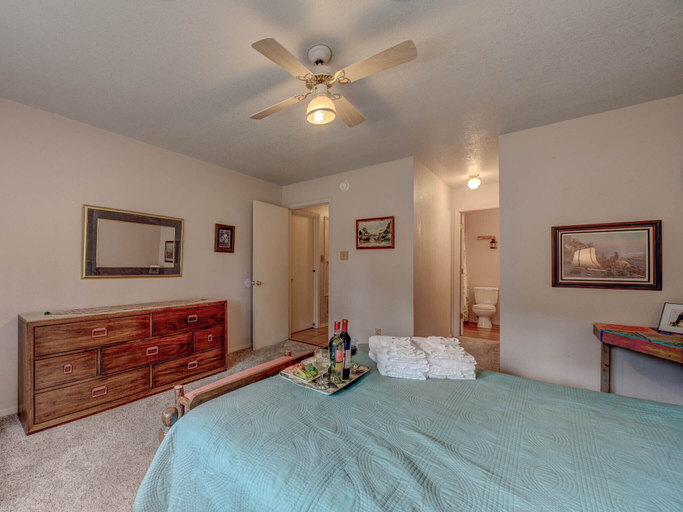 Bedroom 3, Schaffer Scherenity, Lincoln