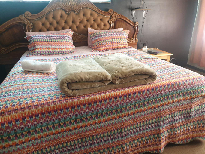 Others 3, Randgate guesthouse, West Rand