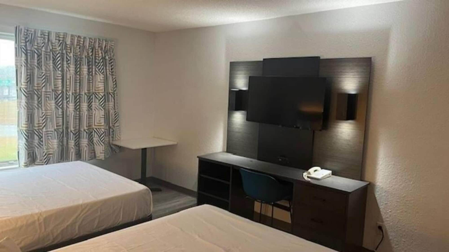 Bedroom 2, Studio 6 Suites Norcross, GA, Gwinnett