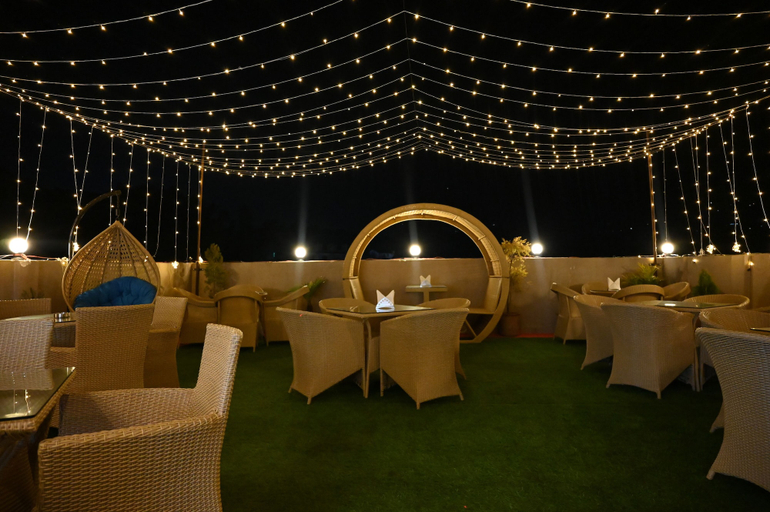 Food & Drinks 4, Hotel Sagar Residency- Best Mountain View Hotel In Palampur, Kangra