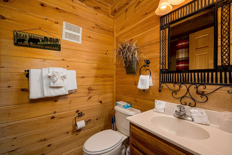 Bathroom 4, MooseBehaving - Two Bedroom Cabin, Sevier
