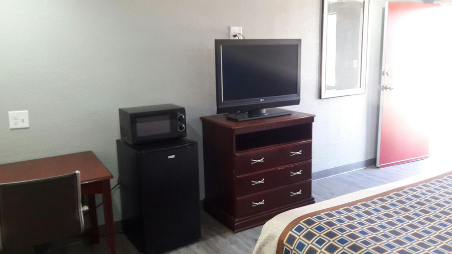 Bedroom, Paris Inn and Suites, Logan