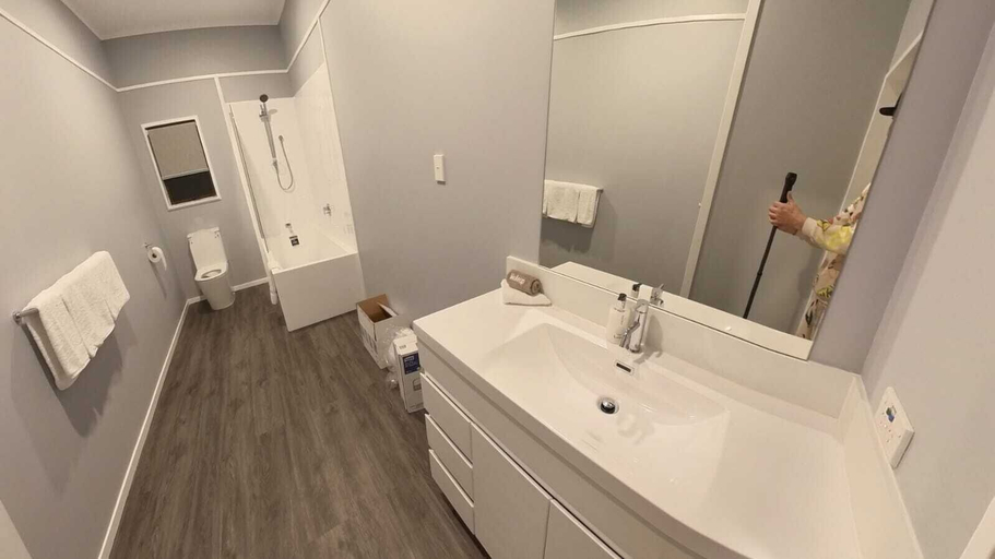Bathroom 3, Magnolia Park, Waikato