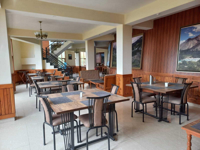 Food & Drinks 5, The Jungle Story By Headquarter, Shimla