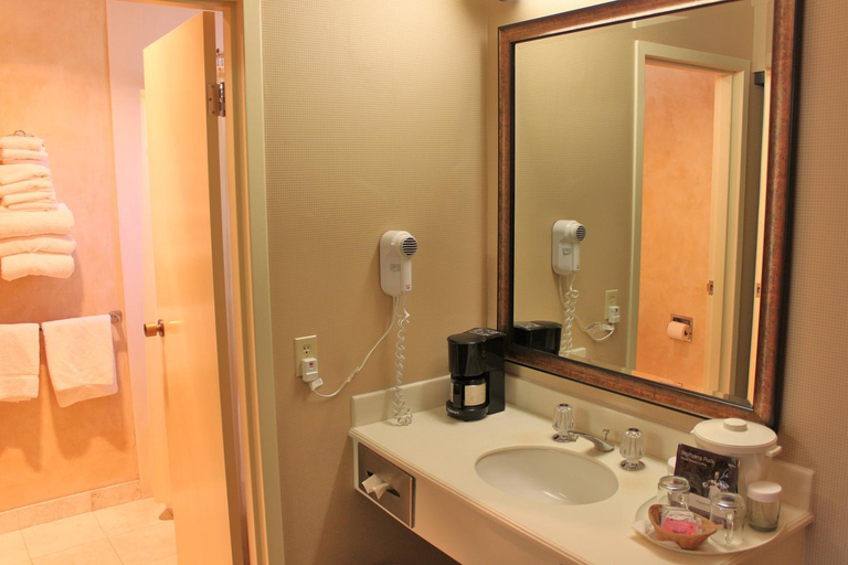 Bathroom 3, Columbus Inn, San Francisco