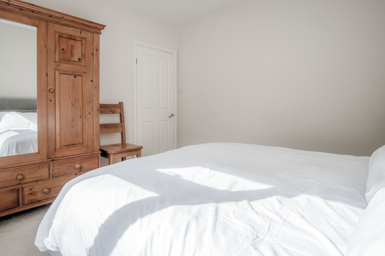 Bedroom 3, Sorrento - 3 Bed Holiday Home - Wisemans Bridge, Pembrokeshire