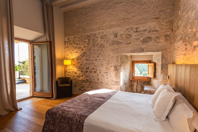 Bedroom 3, Hotel Mas Bosch 1526, Girona