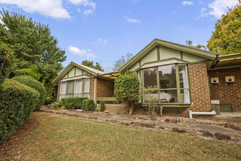 Exterior & Views 2, StayAU 4BR Spacious Nature Retreat, Yarra Ranges - North