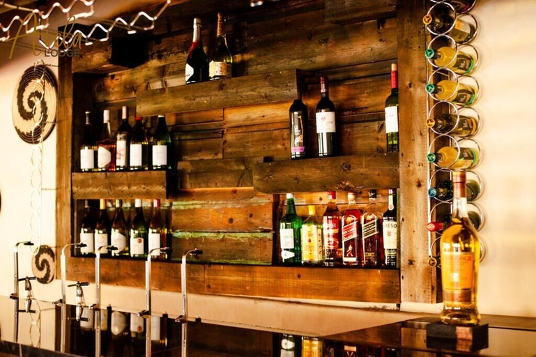 Food & Drinks 4, Bikos Villa, West Rand