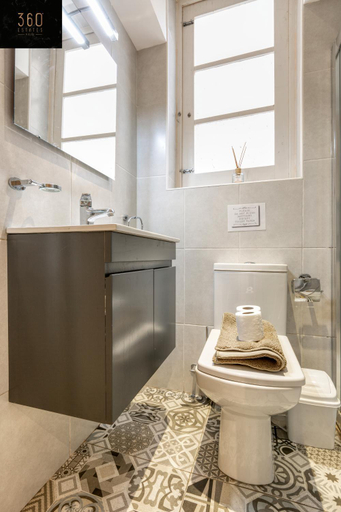 Bathroom 3, Valletta Old Town Suites