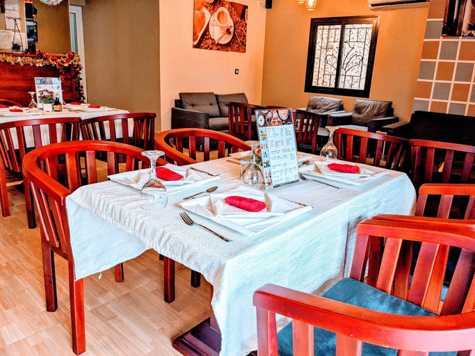 Food & Drinks 4, Alicia Hotel, Wouri