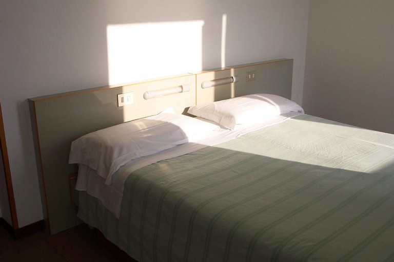 Bedroom 2, Villa Sacra Famiglia Casa per Ferie, Imperia