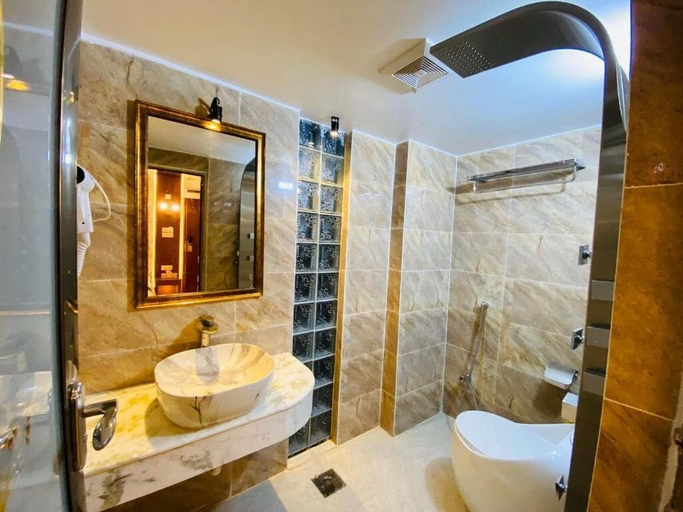 Bathroom 3, Beach Queen Resort, Cox's Bazar