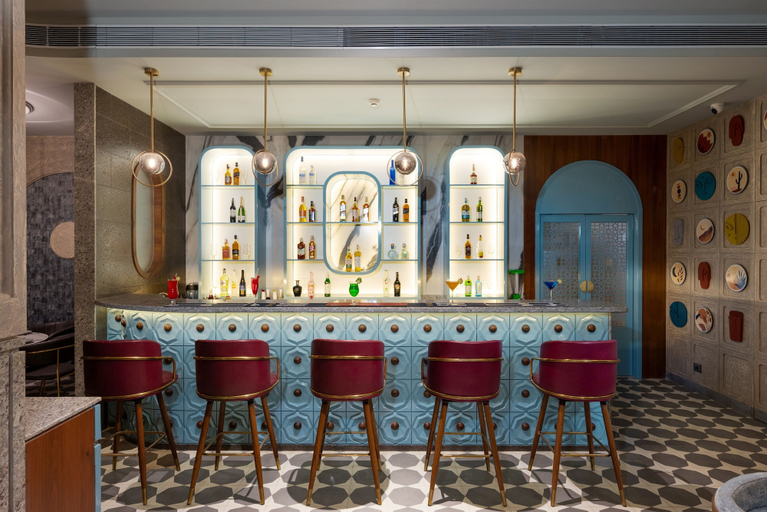 Food & Drinks 5, Freesia By Express Inn, Thane