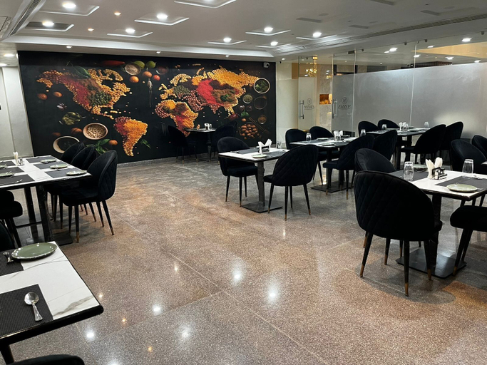 Food & Drinks 5, Hotel Heritage 2001-Nagpur, Nagpur