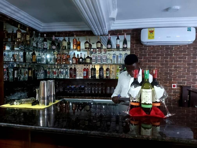 Food & Drinks 5, Fokuzzy Lodge, Tema