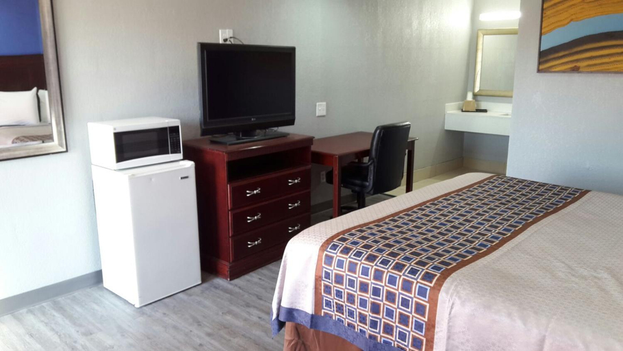 Others 5, Paris Inn and Suites, Logan