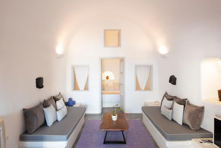 Food & Drinks 5, Red Stone Villa, South Aegean