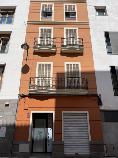 Others 4, Carreteria 5, Málaga