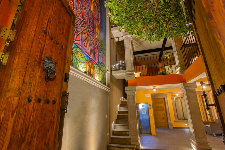 Public Area 3, El Secreto, Allende