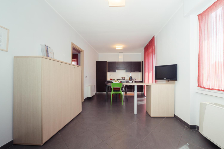 Others 4, Residence Greco, Imperia