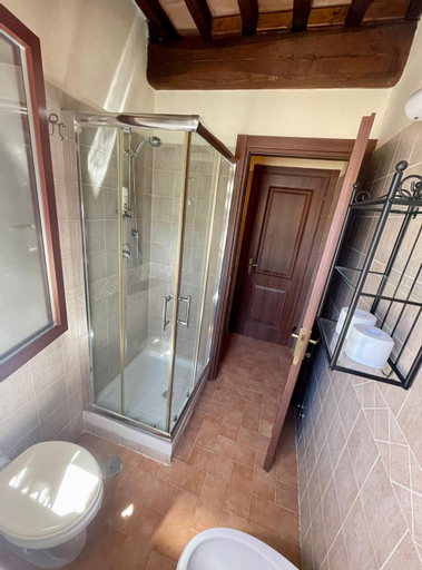 Bedroom 3, Saturnia House, Grosseto