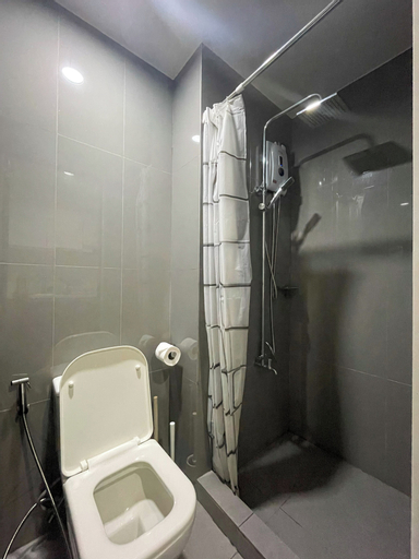 Bathroom 24