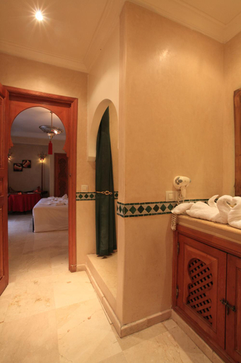 Bathroom 2, Dar Sholmes, Marrakech