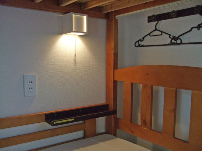 Bedroom 3, Hiroshima Saijo Youth Hostel, Higashihiroshima