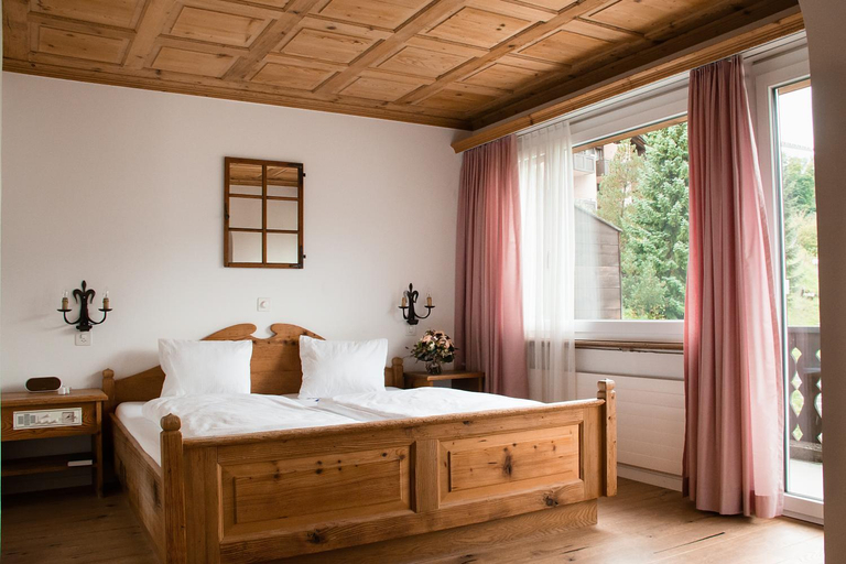 Bedroom 2, Hotel Restaurant Chesa, Imboden