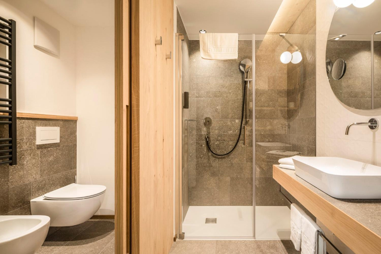 Bathroom 1, Pra Palmer The Green B&B, Bolzano
