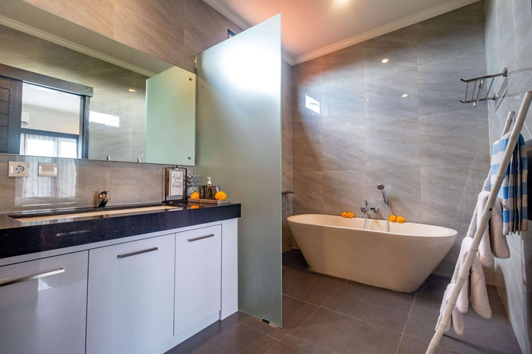 Bathroom 3, Villa Vera, Badung