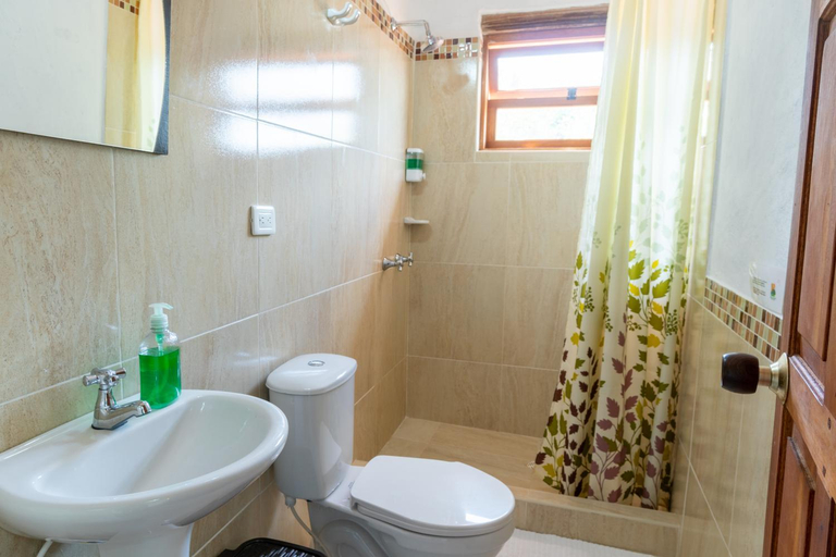 Bathroom 3, Hostal Renacer, Chíquiza