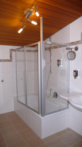 Bathroom 3, Hotel Gasthof Kaßer, Ansbach