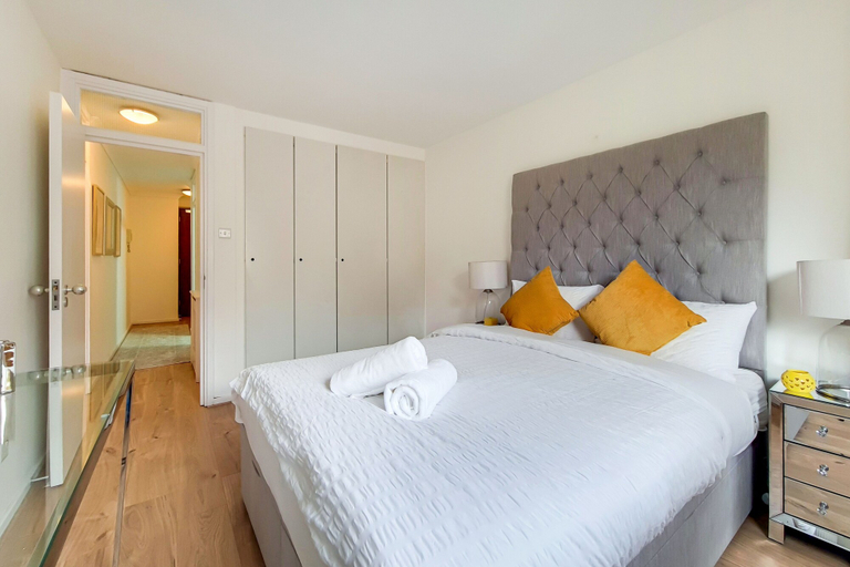 Bedroom, The Portman Residences, London