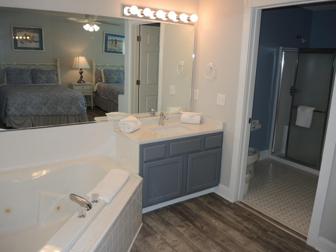 Bathroom, Studio Style Home 308l Features Golf and Shop by Redawning, Brunswick