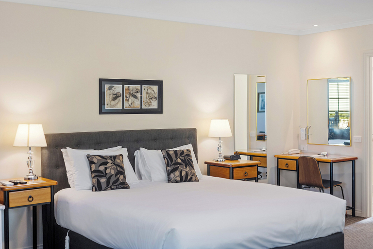 Bedroom 2, Yarra Gables, Yarra Ranges - North