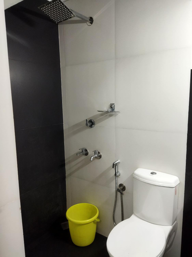 Bathroom 3, Jayuz Homestay & Foodies, Kozhikode