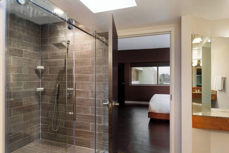 Bathroom 5, Walnut Creek Marriott, Contra Costa