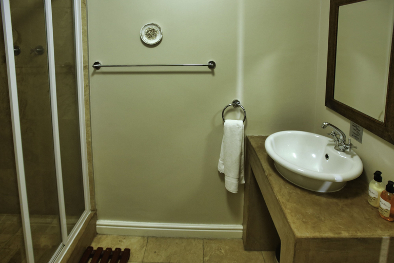 Bathroom 3, Ellefsen Golf Suite 137, Langebaan, 4 - Sleeper, West Coast
