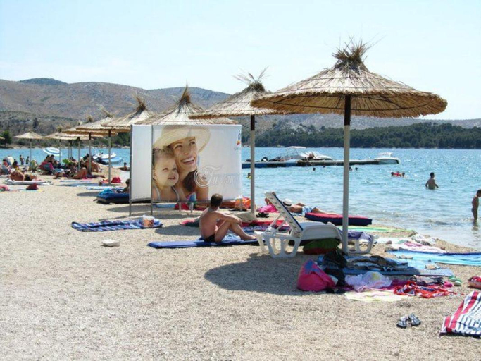 Others 2, Braco apartments by the sea with a sea view, Šibenik
