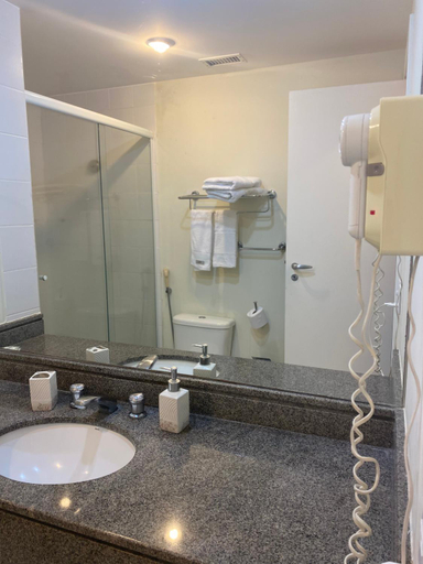Bathroom 4, Quarto triplo em Congonhas, São Paulo