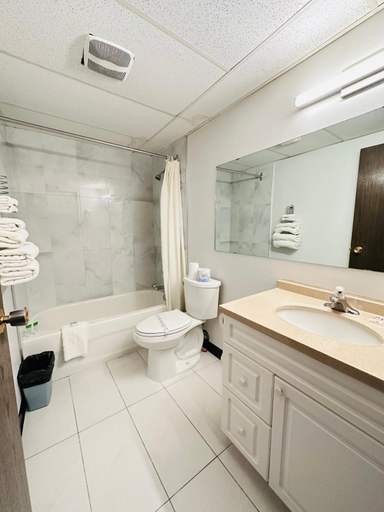 Bathroom 3, Pleasant Valley Motel, Bulkley-Nechako