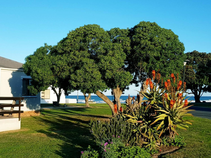 Others 5, 4 On Hoffman Seaview, Overberg